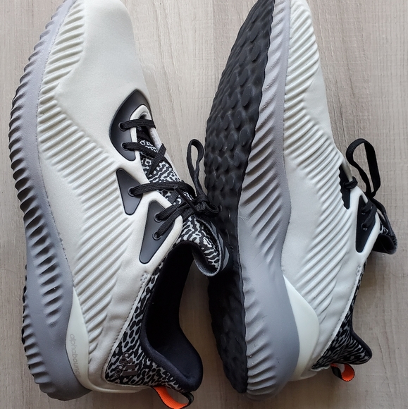adidas men's alphabounce running shoes